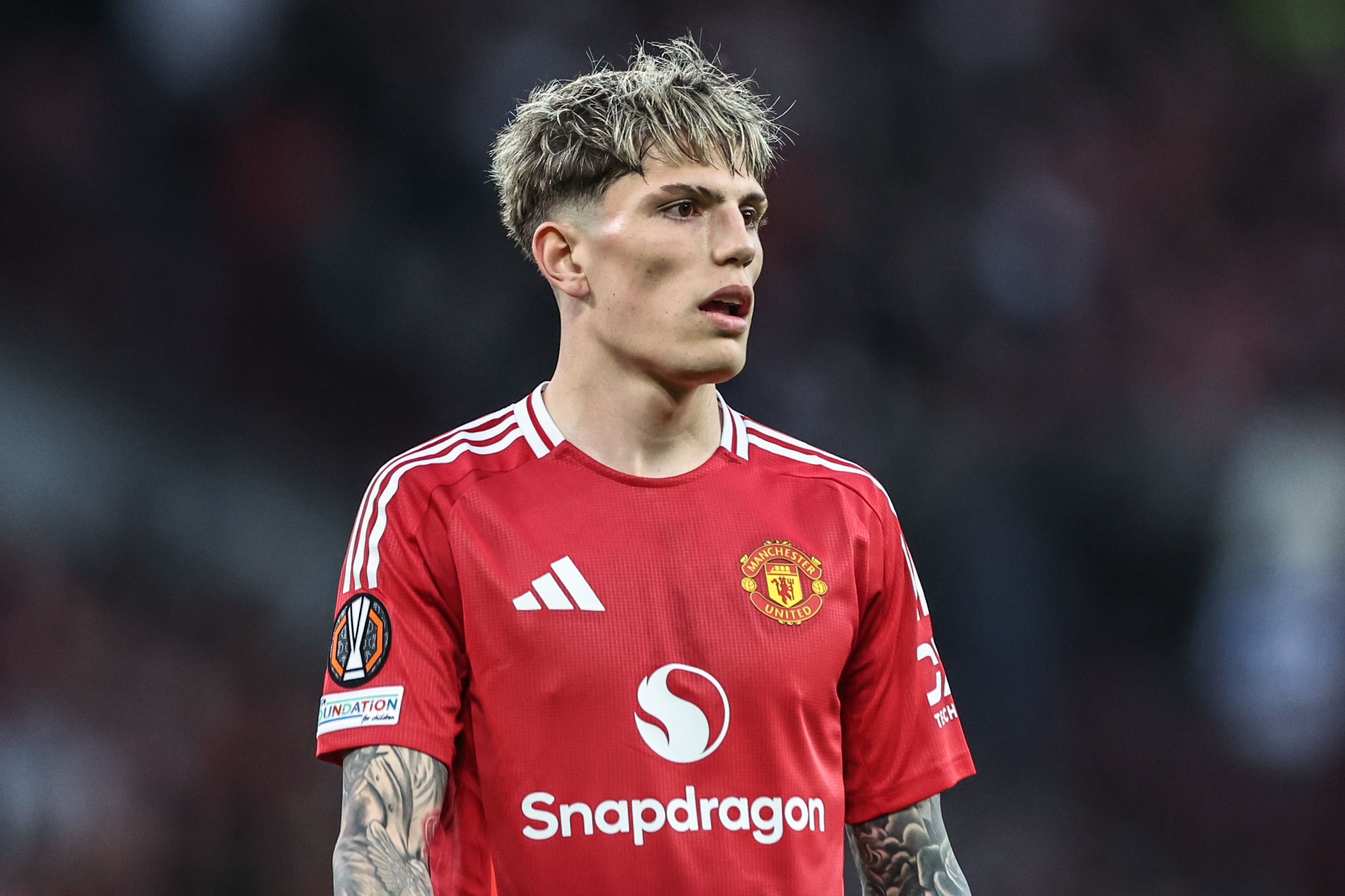 英國媒體：切爾西希望簽下高于4000萬英鎊的加納喬 曼聯堅持使用5000萬英鎊